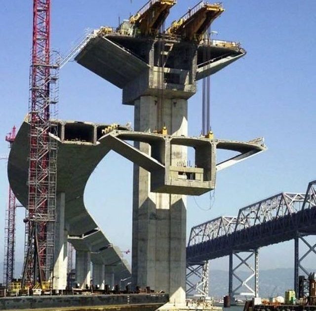 جسر خليج أوكلاند - كاليفورنيا Box Girder Bridge